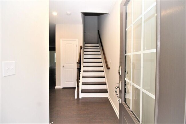 Building Photo - Lawrenceville Smart-Home!