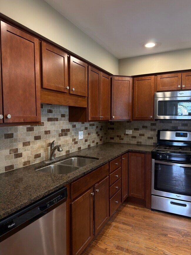 Foto del edificio - 29W649 Winchester Cir