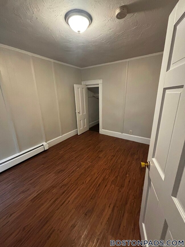 Building Photo - 45 Sturbridge St