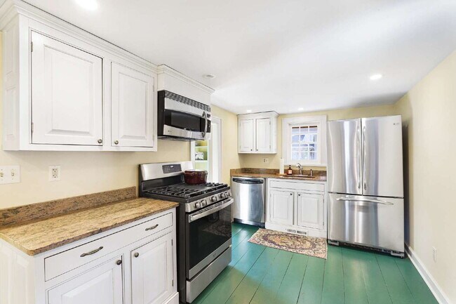 Foto del edificio - Historic Mendham Home