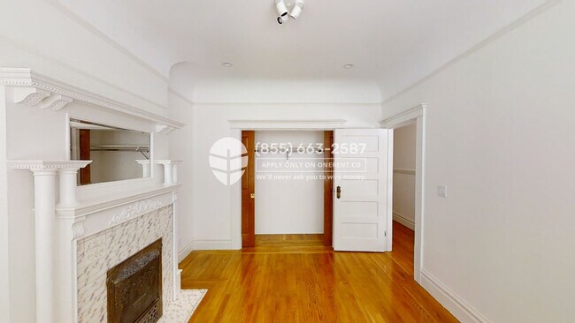 Building Photo - 1043 Noe St