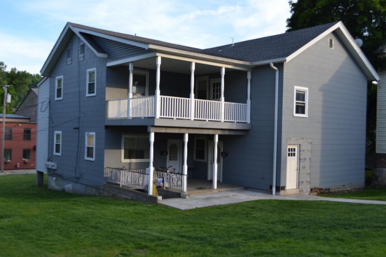 Foto principal - 1037 Keene St