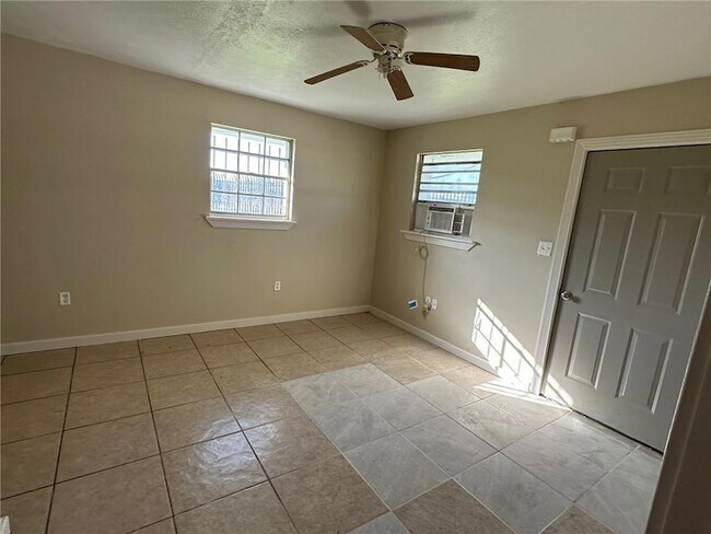 Foto del edificio - 3620 Hollygrove St
