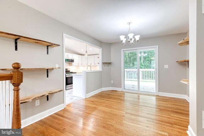 Foto del edificio - 6922 Hollenberry Rd