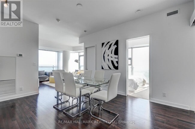 Photo du bâtiment - 12 York St