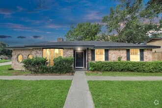 Building Photo - 15135 Chipman Ln.