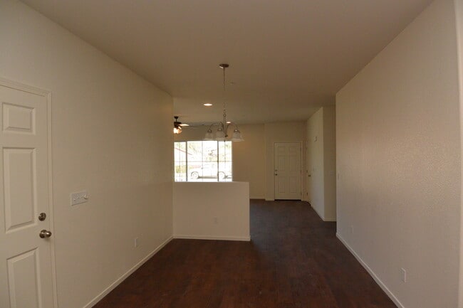 Building Photo - 3404-3408 Villa