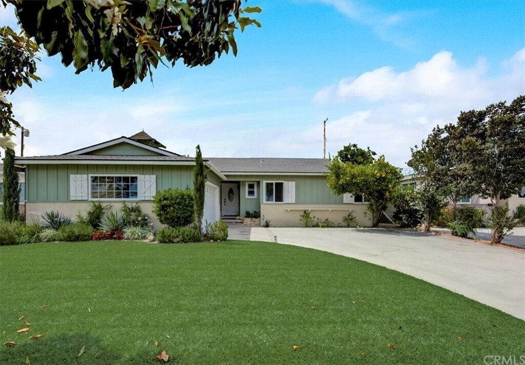 Foto principal - 1448 W West Ave