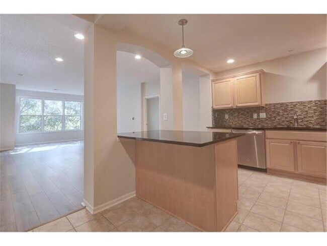 Building Photo - 8317 Townsend Dr