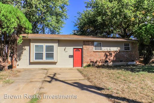 Primary Photo - 1639 NE 50th St