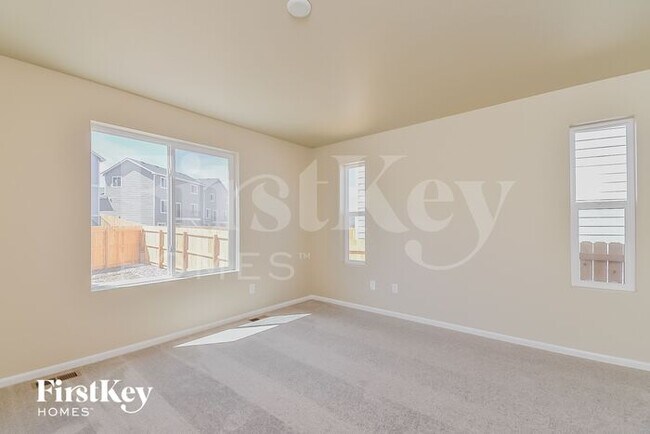 Building Photo - 10501 Luneth Dr