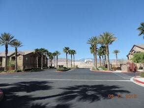 Building Photo - 8250 N Grand Canyon Dr