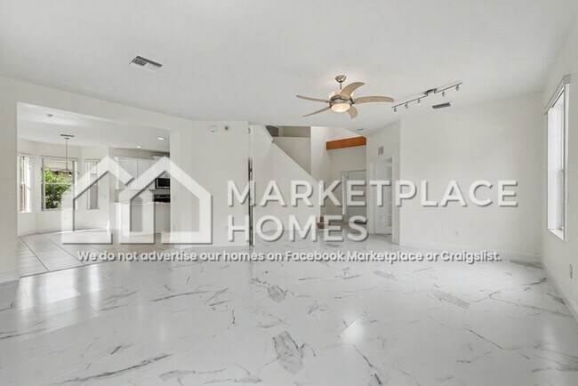 Foto del edificio - 4014 SW 51st Ct