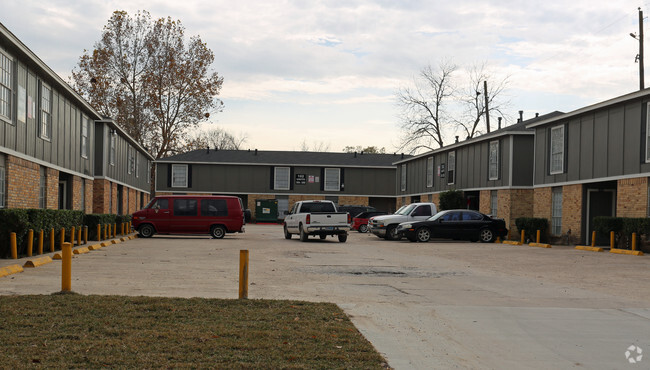 Building Photo - The Willow Apartments