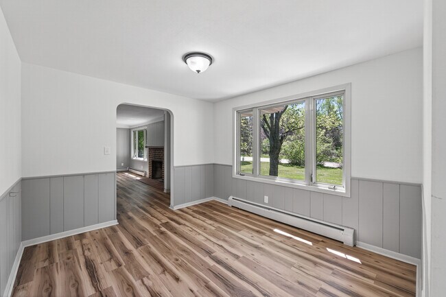 Foto del edificio - 1357 County Road H2