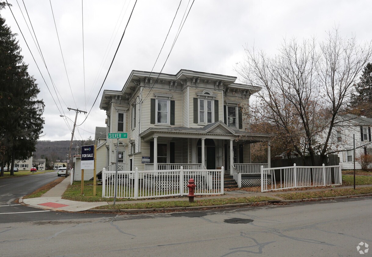 Primary Photo - 23 Silver St
