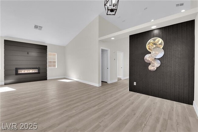 Foto del edificio - 632 Hitchen Post Dr