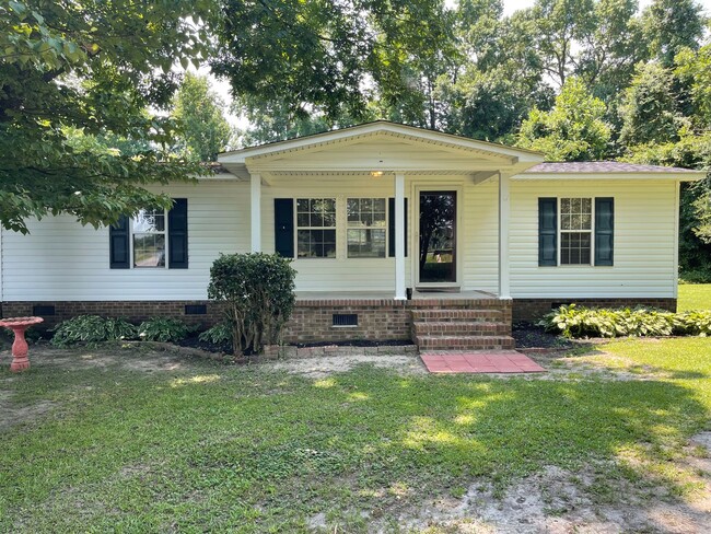 Building Photo - Adorable 3 BR | 2 BA in Snow Hill (Wayne C...