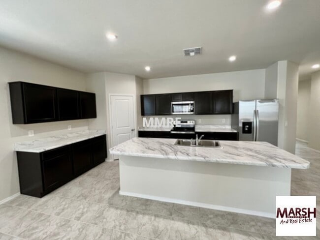 Foto del edificio - Very nice 4 bedroom home in Coolidge!