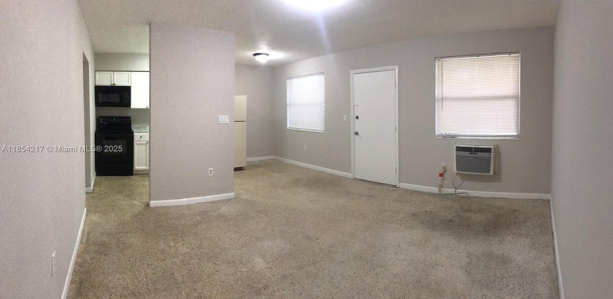 Foto principal - 15940 NE 19th Pl