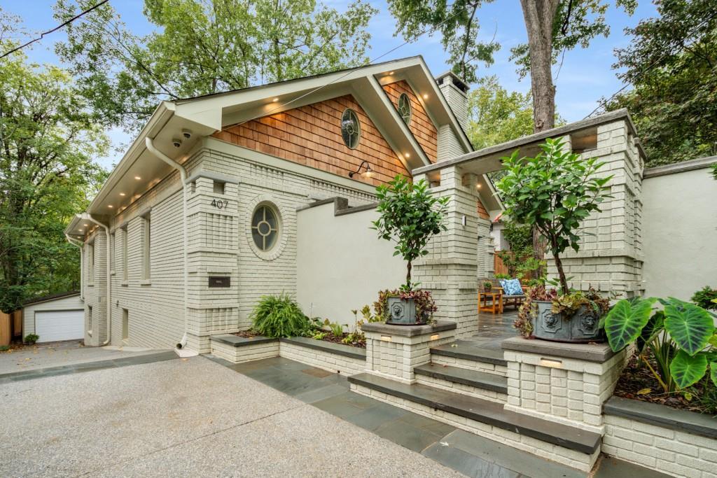 Foto principal - 407 8th St NE