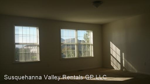 Building Photo - 3 br, 2.5 bath House - 303 Mercury Dr