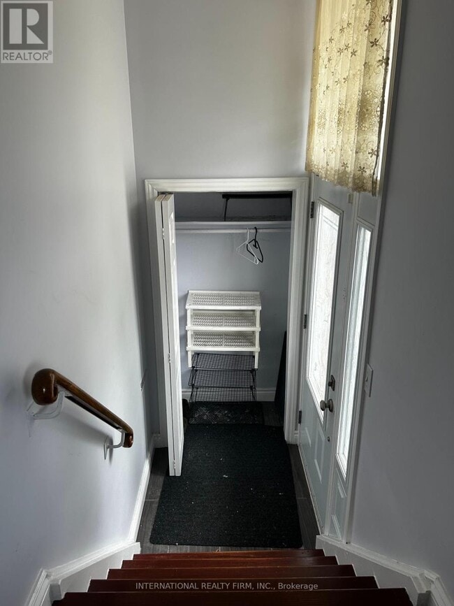 Building Photo - 14 Reiber Crescent