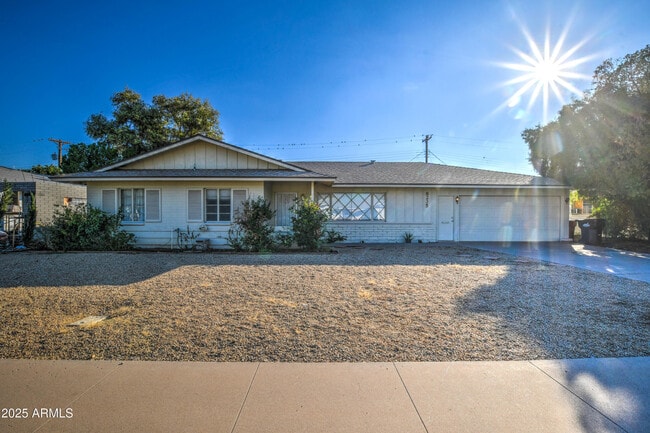 Building Photo - 8235 E Virginia Ave