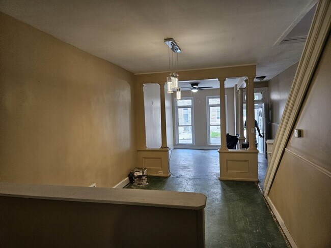 Building Photo - Charming 3BR Townhome in Baltimore