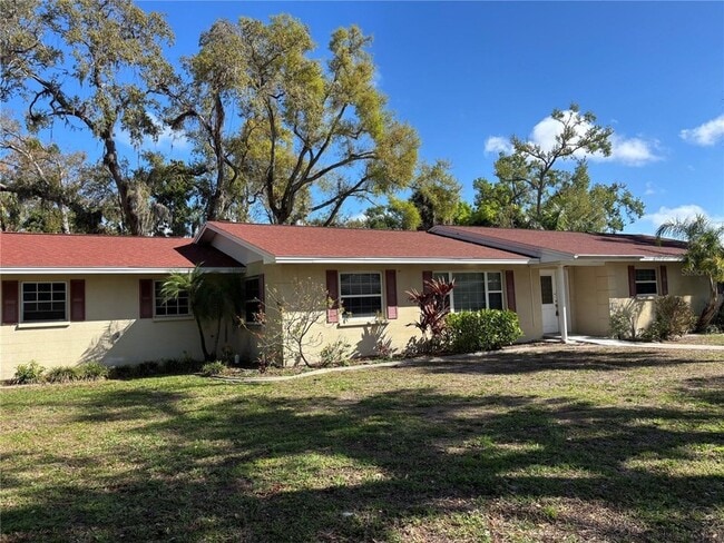 Photo - 2012 5th St W House