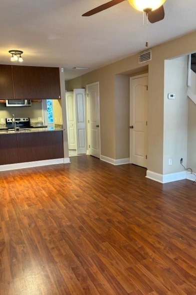 Building Photo - 804 Timbers Ct
