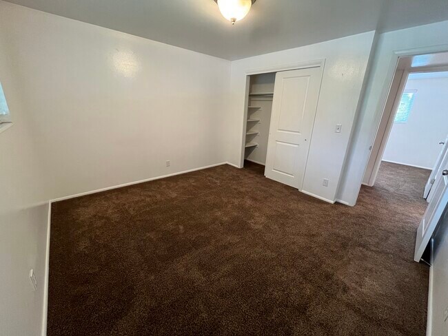 Dormitorio - 378 S 150 W