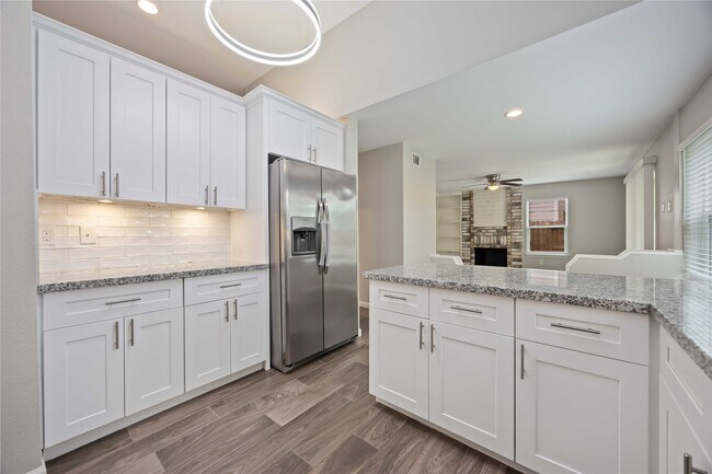 Foto del edificio - 10502 Goldfield Ln