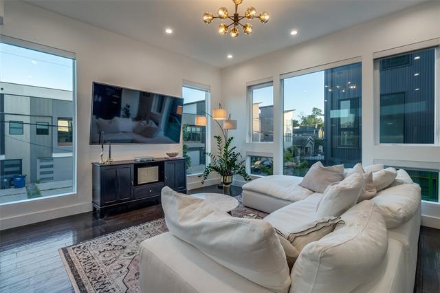 Foto del edificio - 4805 Manett St