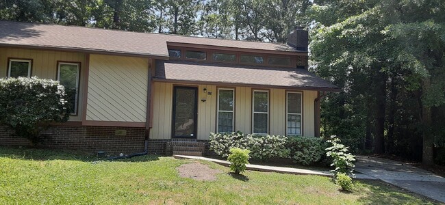 Foto del edificio - Lovely Three Bedroom Upgraded Home in Irmo...