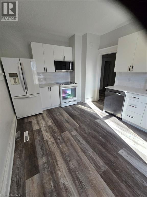 Building Photo - 90 Kent St S