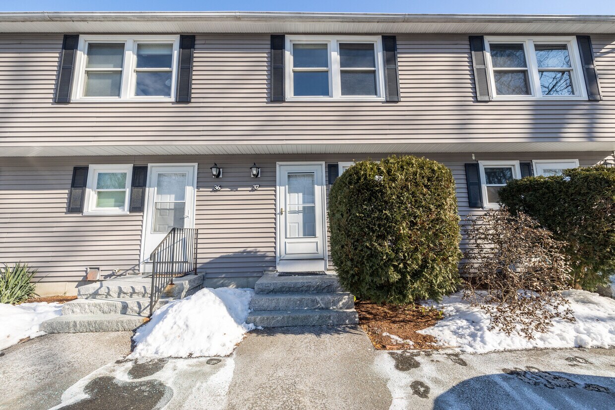 15 Wyman St, Concord, NH 03301 Townhome Rentals in Concord NH