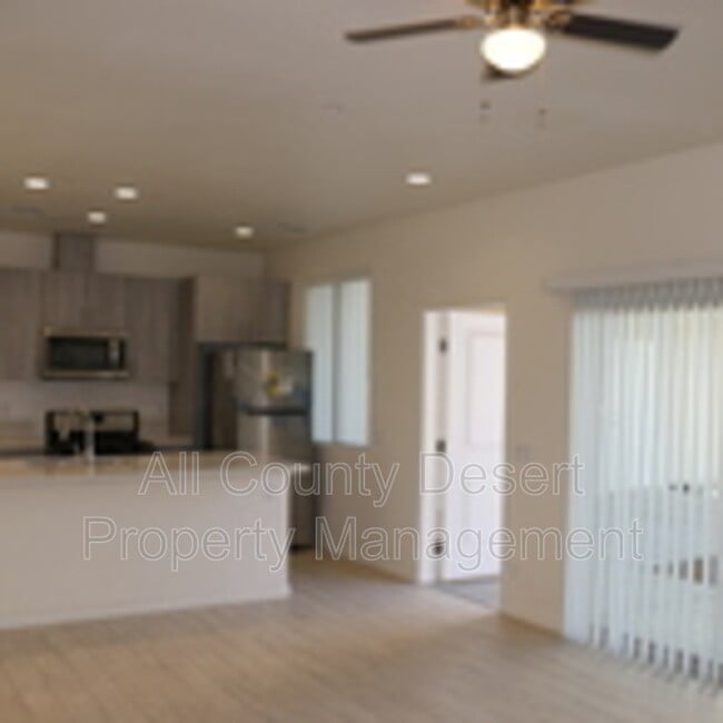 Building Photo - 549 Placer Rd