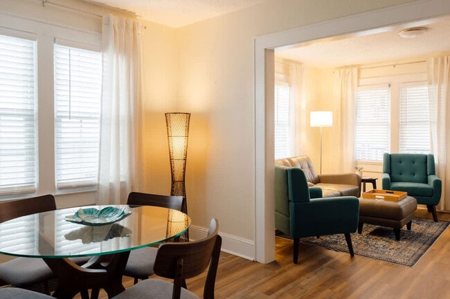 Building Photo - 217 Highland Ave