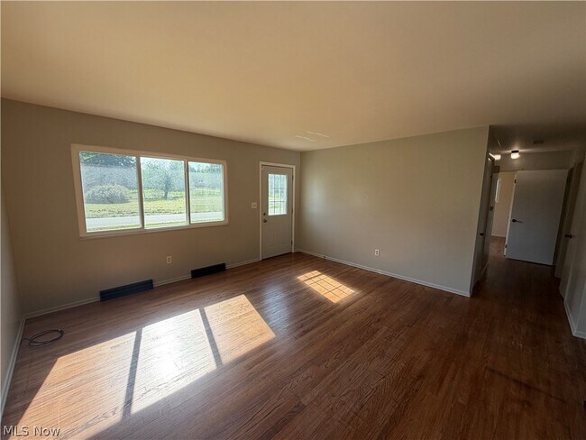 Foto del edificio - 2227 Ogden Ave NW