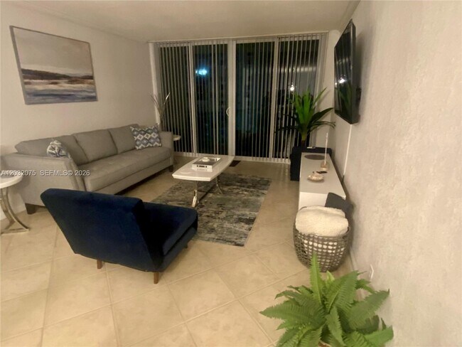Foto del edificio - 2501 S Ocean Dr