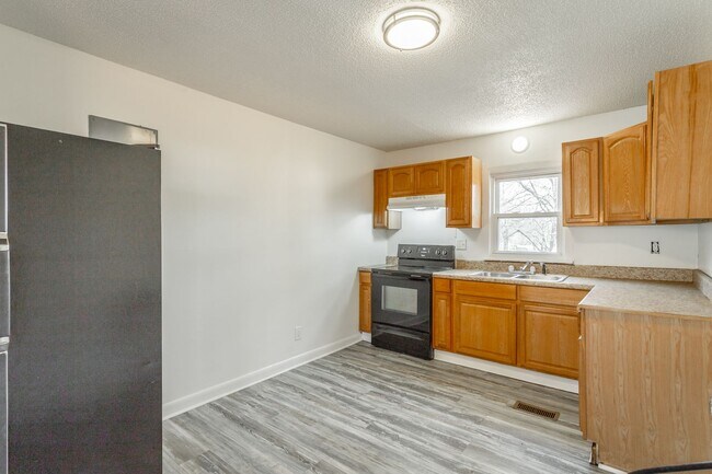 Foto del edificio - 7725 Hansley Dr