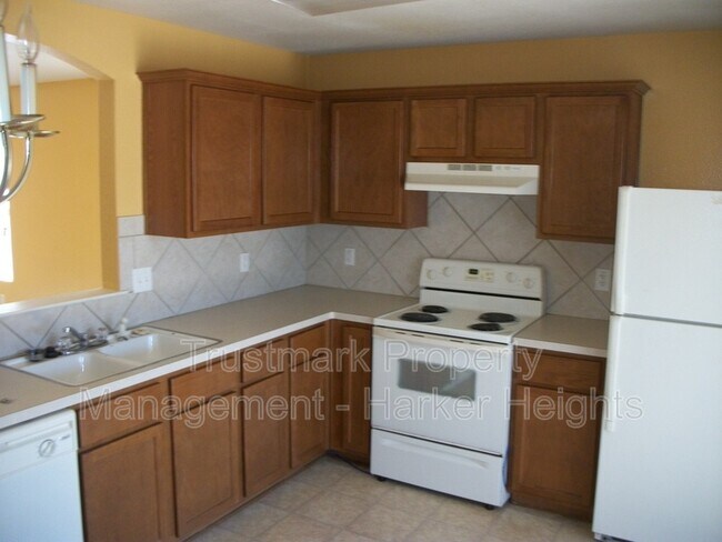 Building Photo - 2909 Blackburn Dr
