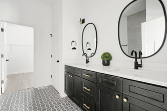 Building Photo - 1734 S Talbott St