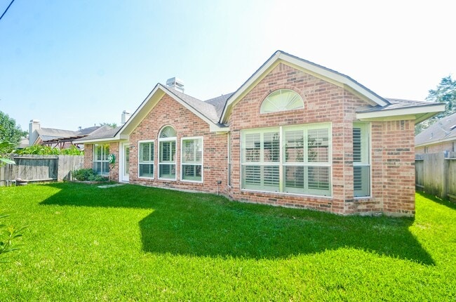 Building Photo - 2218 Millerton Ln