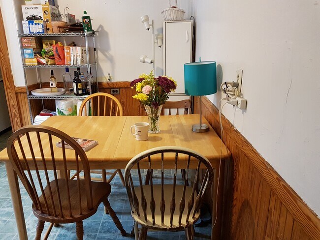 Cocina comedor - 30 Whitfield Rd