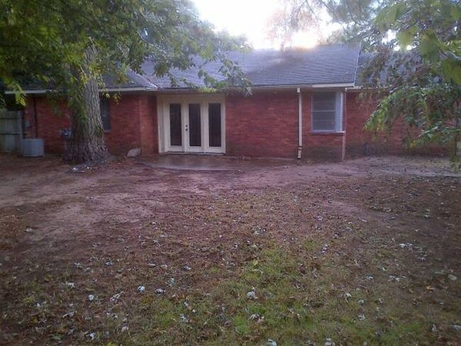 Building Photo - 5761 Anniston Ave