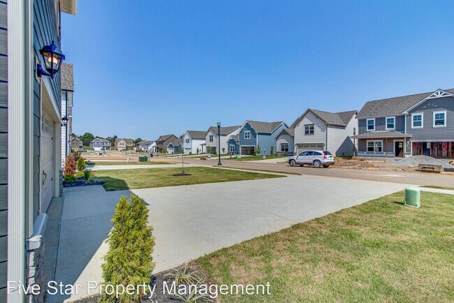 Building Photo - 5 br, 2.5 bath House - 3636 Stormy Lane