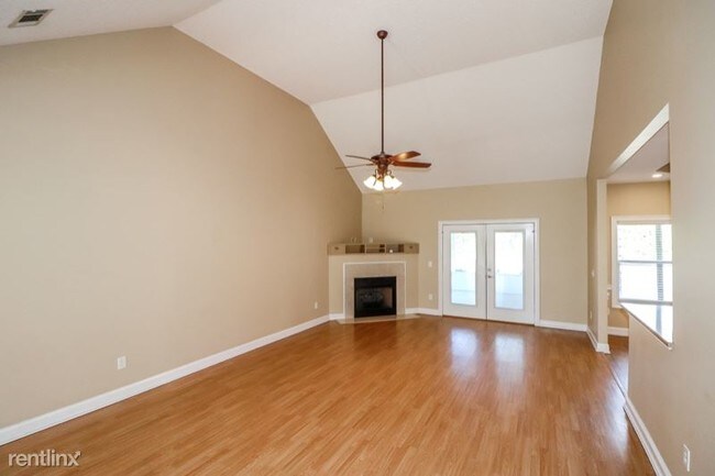 Foto del edificio - 4 br, 3 bath House - 229 Hathersage Dr