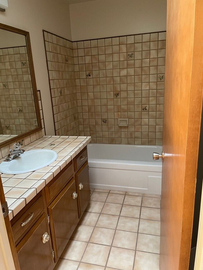 Foto del edificio - 3 Bedroom, 2 Bath Home